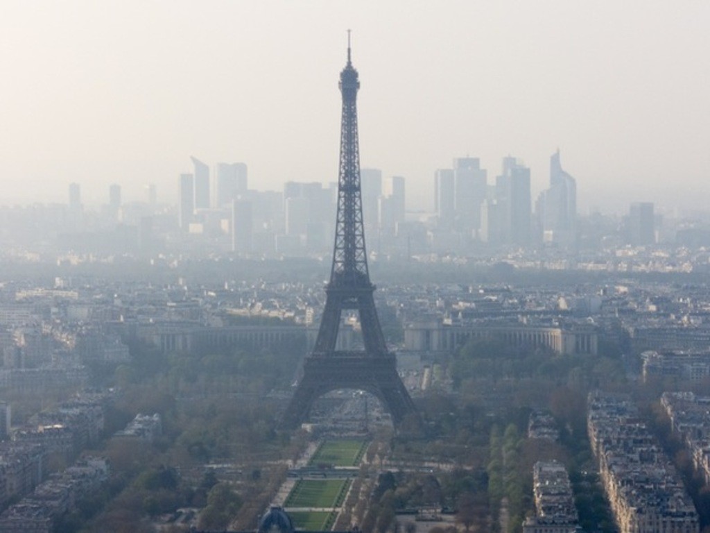 Pollution in Paris Spinny